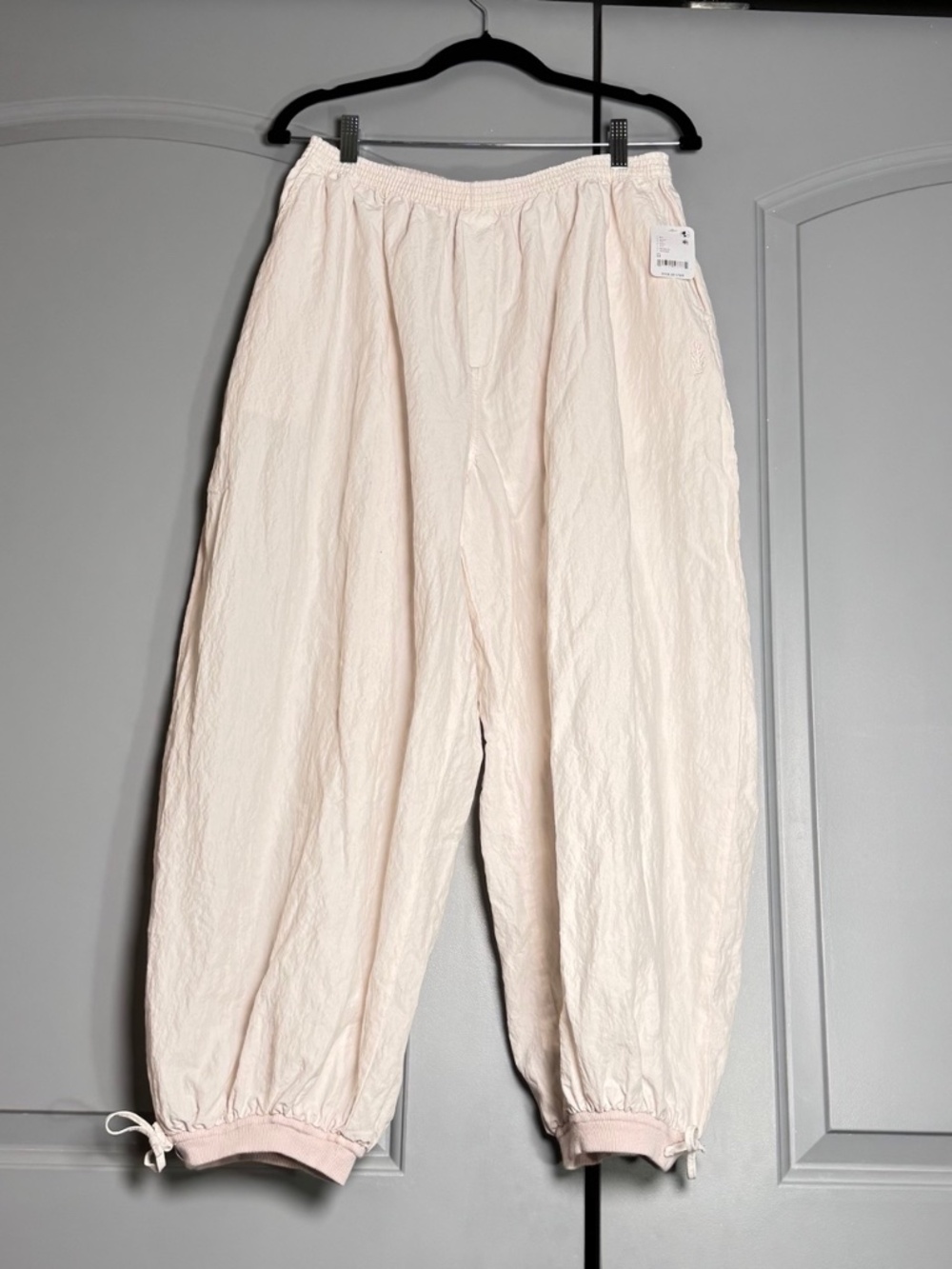 Free People Pale Pink Ballon Pants NWT Sz M
